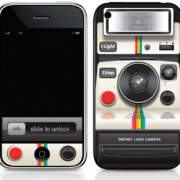 Die Photoroid Skin tarnt das iPhone als Polaroid-Sofortbildkamera
